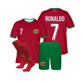 ronaldo-portugalia-komplet-koszulka-spodenki-getry-rozmiar-140