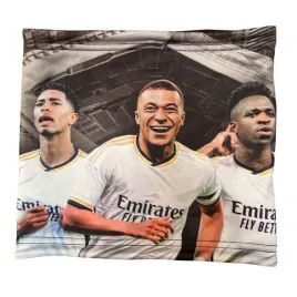 komin-podszyty-polarem-mbappe-vini-bellingham