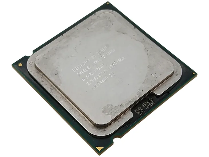 procesor-intel-core-2-quad-q9300-4x25-ghz