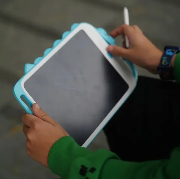 10-tablet-do-rysowania-bemi-doodle-niebieski-material-inny