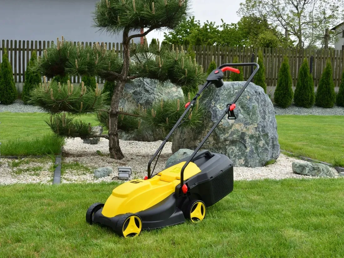 kosiarka-elektryczna-32cm-model-sharp-1-stan-nowy