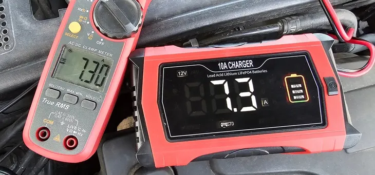 prostownik-10a-waga-z-opakowaniem-0-49-kg
