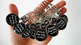 brelok-do-kluczy-prezent-na-walentynki-gwiazdy-to-ch-j-dla-niej-dla-niego