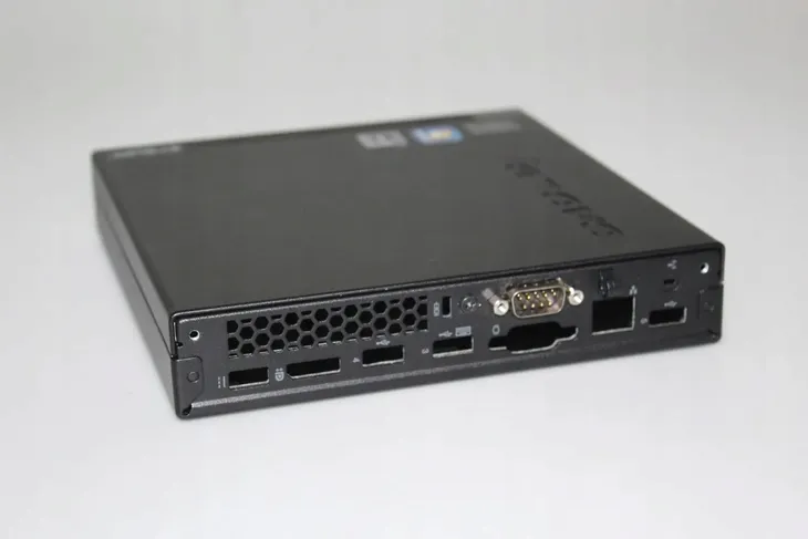 obudowa-lenovo-thinkcentre-m93p-tiny