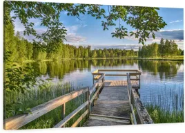 obraz-na-plotnie-na-sciane-pomost-nad-jeziorem-staw-natura-do-salonu-120x80