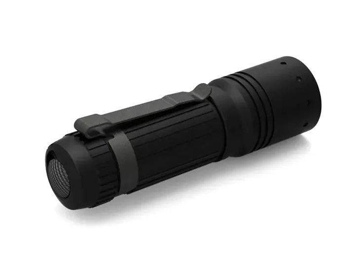 latarka-ledlenser-solidline-st7-black-waga-z-opakowaniem-0-16-kg