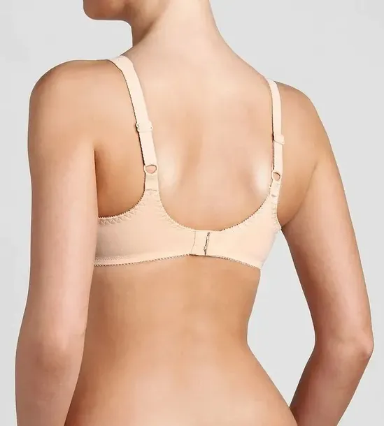 biustonosz-minimizer-triumph-ladyform-soft-w-x-75g-stan-nowy-nazwa-koloru-producenta-6106-smooth-skin