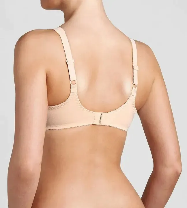 biustonosz-minimizer-triumph-ladyform-soft-w-x-75g