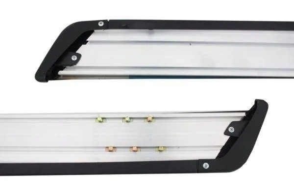 stopnie-progowe-audi-q3-11-17-kolor-srebrny