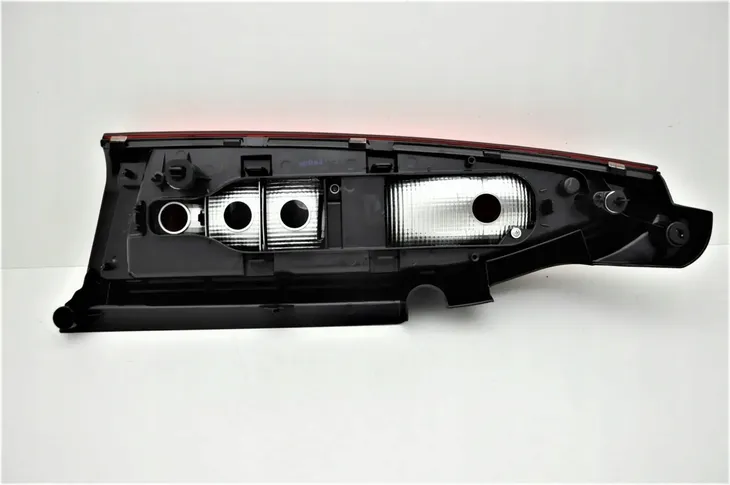 partner-berlingo-combo-18-lampa-prawa-1d-jakosc-czesci-zgodnie-z-gvo-p-zamiennik-o-jakosci-porownywalnej-do-oryginalu