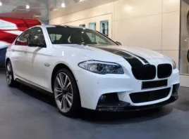 dokladka-bmw-f10-f11-10-18-performance-glossy-blk