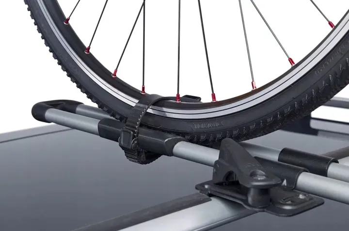 bagaznik-rowerowy-na-dach-thule-freeride-532-kolor-srebrny