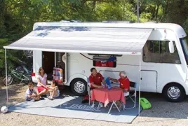 roleta-markiza-w-kasecie-f45s-450-polar-white-royal-grey-fiamma