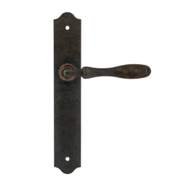 klamka-bristol-postarzana-z-efektem-rdzy-z-szyldem-bez-otworu