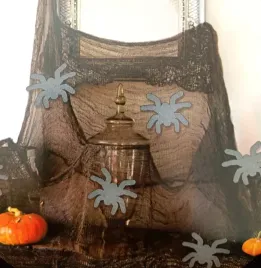 pajeczyna-halloween-pajaki-dekoracyjna-na-drzwi-sicane-420-x-65-cm