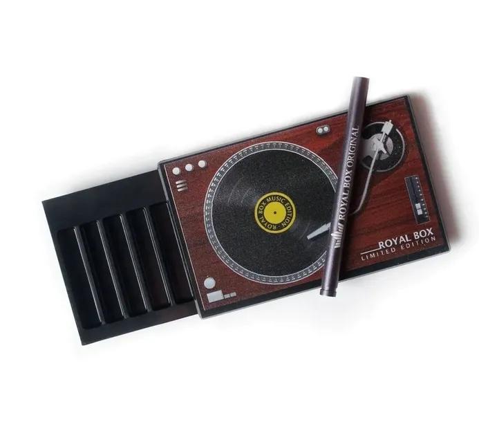 Royal Box Schowek na Tabakę plus Rurka Record Player Gramofon
