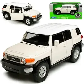 toyota-fj-cruiser-bialy-metalowy-samochod-kolekcjonerski-welly
