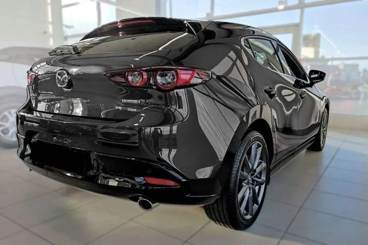 nakladki-progowe-do-mazda-3-hatchback-stal-stan-nowy-numer-katalogowy-producenta-2-27011