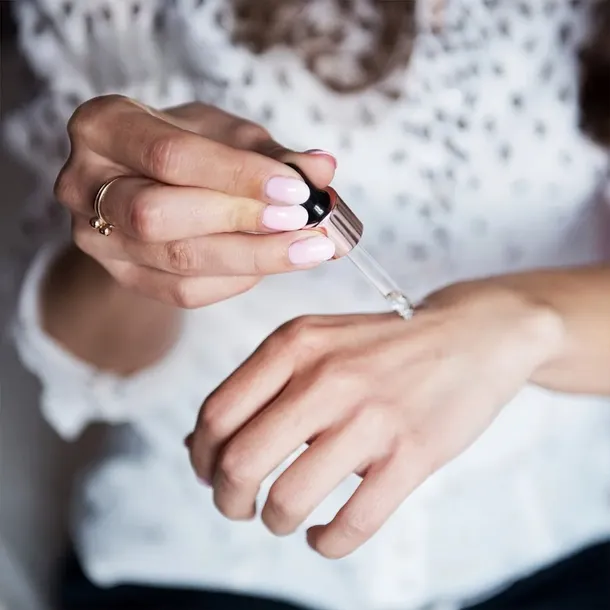 serum-do-rak-so-rose-so-gold-silk-touch-75-ml-rodzaj-serum