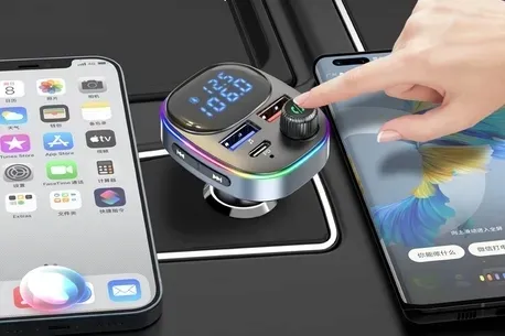 transmiter-bluetooth-fm-samochodowy-szybka-ladowarka-usb-usb-c-aux