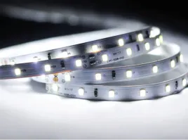 profesjonalna-tasma-led-6w-m-24v-6500k-50m-oswietlenie-komercyjne