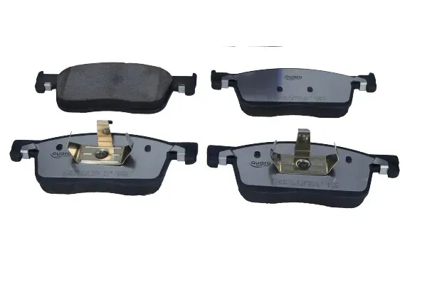 klocki-quaro-silver-ceramic-przod-proace-16-jumpy-peugeot-expert
