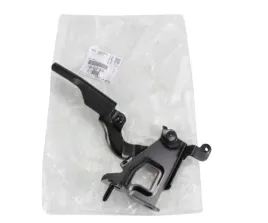 zawias-maski-lewy-trafic-iii-vivaro-b-95522835