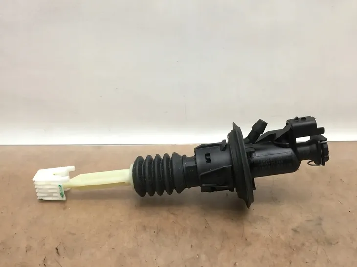 pompa-sprzegla-jumpy-partner-iii-9809425480-numer-katalogowy-czesci-9809425480