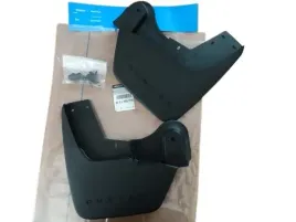 chlapacze-dacia-duster-ii-przod-kpl-8201700279