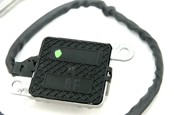 sonda-lambda-czujnik-nox-trafic-1-6dci-227905433r-typ-silnika-diesel