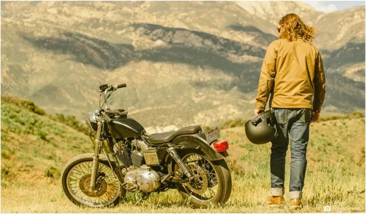 interkom-sena-10c-evo-bluetooth-z-kamera-4k-maksymalny-czas-rozmow-przez-interkom-20-h