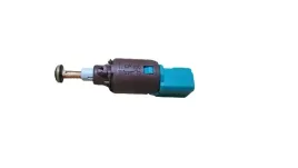 czujnik-pedalu-sprzegla-master-253250007r-org