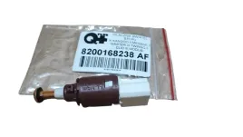 wlacznik-swiatel-stop-kangoo-megane-ii-8200168238l