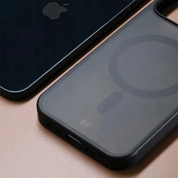 apple-iphone-14-plus-3mk-smoke-magcase-pasuje-do-modelu-iphone-14-plus