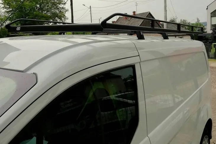 platforma-bagaznik-dachowy-renault-traffic-l2h1-stan-nowy-szerokosc-produktu-158-cm
