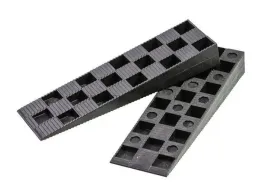 kliny-montazowe-do-okien-drzwi-plaskie-16x45x95mm-50szt-z-tworzywa-modeco