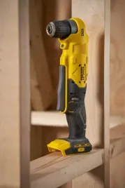 wkretarka-katowa-z-2-akumulatorami-18-v-stanley-fatmax-sfmcd750d2k