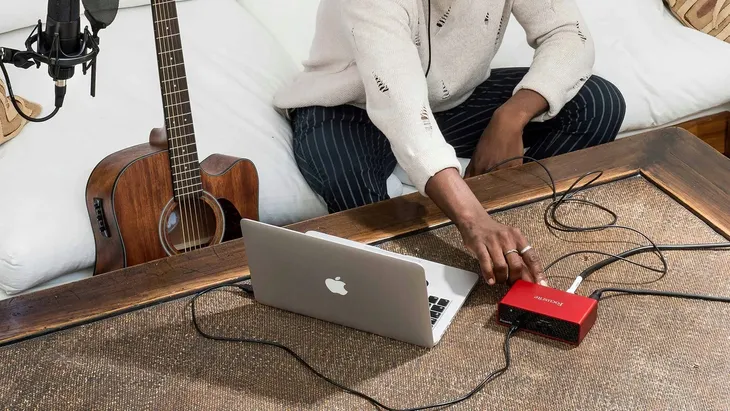 interfejs-audio-focusrite-scarlett-solo-3rd-gen-usb-xlr-jack-63-mm-kod-producenta-hn206300