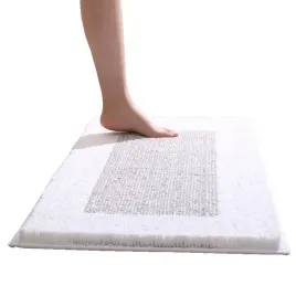 dywanik-lazienkowy-miekki-puszysty-mata-antyposlizgowa-40x60cm-bialy