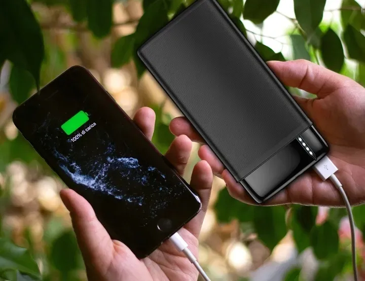 forever-powerbank-5000-mah-czarny