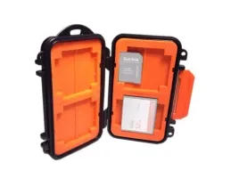 wodoodporne-etui-na-karty-pamieci-boxcase-bc130