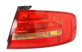 lampa-prawy-tyl-audi-a4-b8