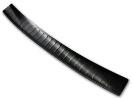 nakladka-listwa-ochronna-na-zderzak-vw-golf-vii-au-2012-2019-hatchback