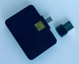 czytnik-kart-kierowcow-or-kwadrat-or-usb-c-or-adapter-na-usb-aor