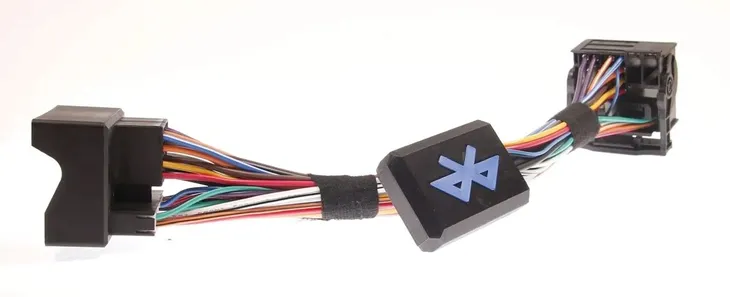 adapter-bluetooth-dla-bmw-e90-e91-bezinwazyjny-kod-producenta-bt5-bme3-pa2