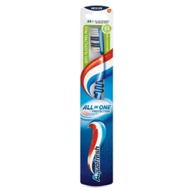 aquafresh-szczoteczka-do-zebow-manualna-all-in-one-protection-medium