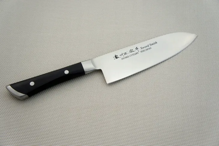 satake-hiroki-noz-santoku-17-cm-dlugosc-ostrza-17-cm