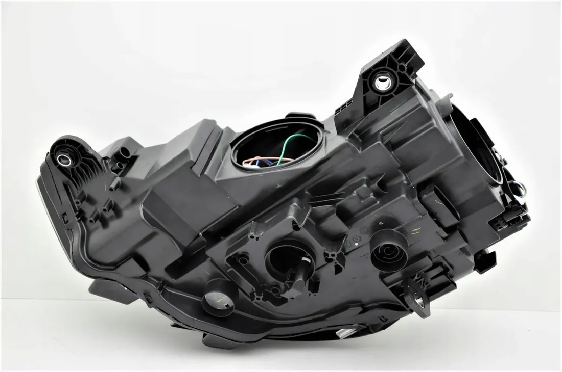 audi-a3-od-16-reflektor-xenon-led-prawy