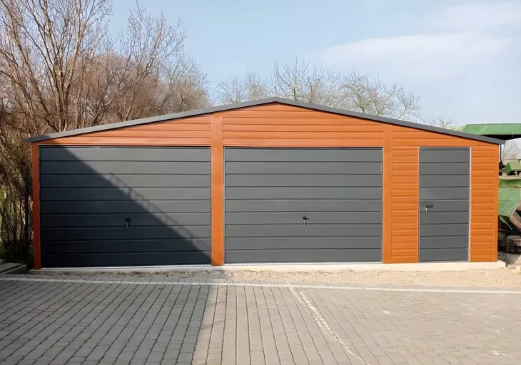 garaz-dwustanowiskowy-premium-9x6m-sposob-otwierania-bramy-brama-podnoszona