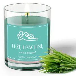 swieczka-zapach-40h-smieszny-prezent-leze-i-pachne-jablko